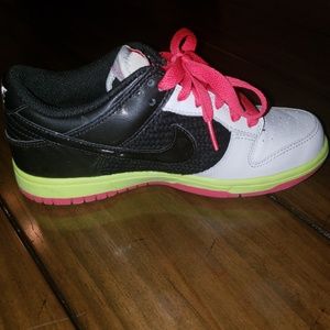Women size 6 Nike